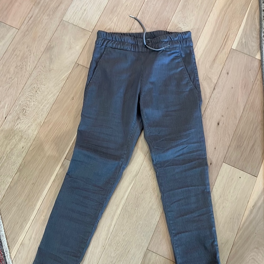 BEVY FLOG Gray Pants